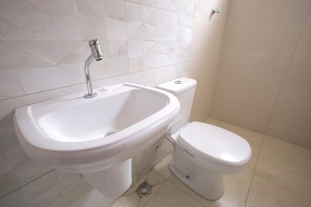 Casa à venda com 110m², 3 quartos e 1 vaga Casa à venda com 110m², 3 quartos e 1 vagaBanheiro Quarto Suíte