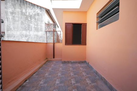 Casa à venda com 110m², 3 quartos e 1 vaga Casa à venda com 110m², 3 quartos e 1 vagaQuintal