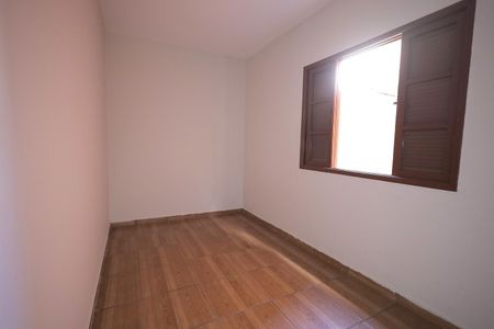 Casa à venda com 110m², 3 quartos e 1 vaga Casa à venda com 110m², 3 quartos e 1 vagaQuarto 5