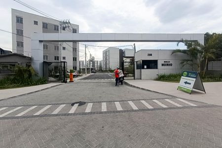 Fachada do condomínio de apartamento para alugar com 2 quartos, 45m² em Campo Grande, Rio de Janeiro