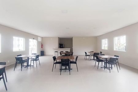Apartamento para alugar com 45m², 2 quartos e 1 vaga Apartamento para alugar com 45m², 2 quartos e 1 vagaÁrea comum - Salão de festas