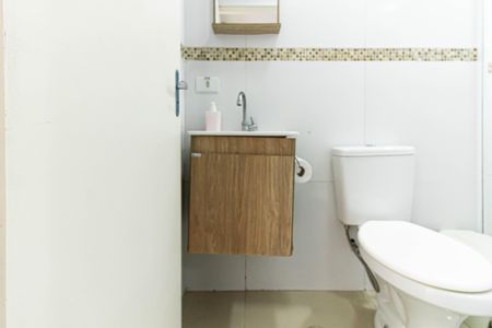 Apartamento para alugar com 37m², 2 quartos e sem vagaBanheiro