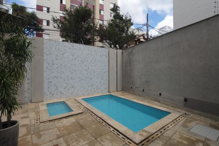 Apartamento à venda com 174m², 3 quartos e 3 vagasÁrea comum - Piscina
