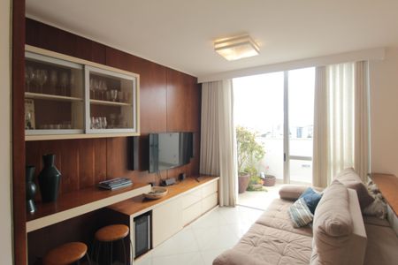 Apartamento à venda com 174m², 3 quartos e 3 vagasSala de TV