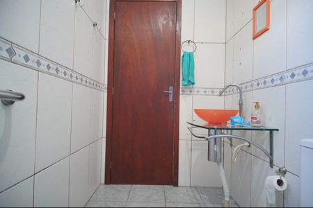 Casa à venda com 128m², 3 quartos e 1 vagaBanheiro social