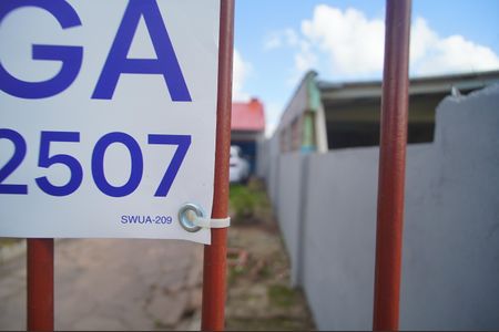 Casa à venda com 128m², 3 quartos e 1 vagaPlaca