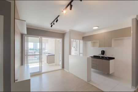 Sala/Cozinha de apartamento para alugar com 2 quartos, 68m² em Vila Dom Pedro I, São Paulo