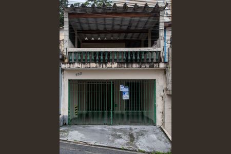 Casa à venda com 131m², 3 quartos e 2 vagasFachada