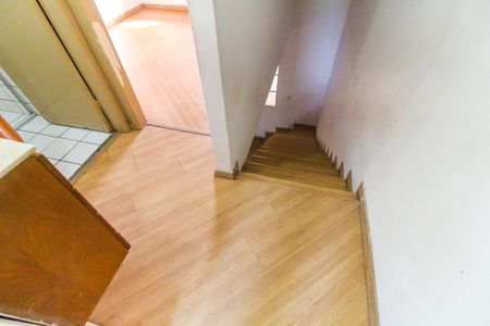 Casa de condomínio para alugar com 58m², 2 quartos e 1 vaga Casa de condomínio para alugar com 58m², 2 quartos e 1 vagaHall