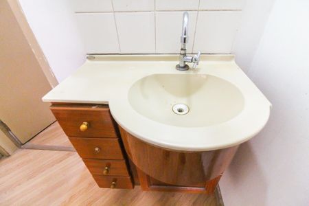 Casa de condomínio para alugar com 58m², 2 quartos e 1 vaga Casa de condomínio para alugar com 58m², 2 quartos e 1 vagaBanheiro