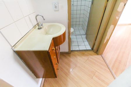 Casa de condomínio para alugar com 58m², 2 quartos e 1 vaga Casa de condomínio para alugar com 58m², 2 quartos e 1 vagaBanheiro