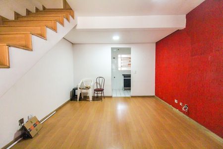 Casa de condomínio para alugar com 58m², 2 quartos e 1 vaga Casa de condomínio para alugar com 58m², 2 quartos e 1 vagaSala