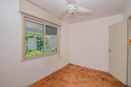 Quarto de apartamento à venda com 1 quarto, 42m² em Passo D’areia, Porto Alegre