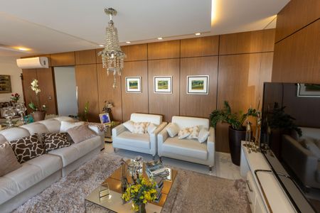 Apartamento à venda com 194m², 4 quartos e 3 vagasSala de TV