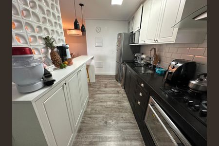 Apartamento à venda com 105m², 3 quartos e 2 vagasCozinha