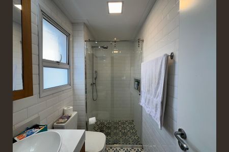 Apartamento à venda com 105m², 3 quartos e 2 vagasBanheiro da Suíte