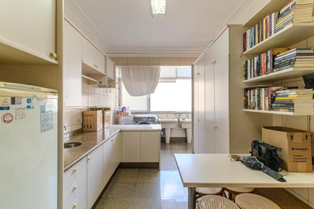 Apartamento à venda com 380m², 2 quartos e 2 vagasCozinha 1