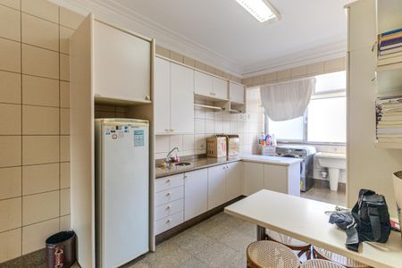 Apartamento à venda com 380m², 2 quartos e 2 vagasCozinha 1