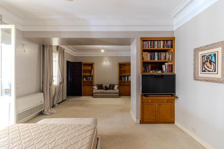 Apartamento à venda com 380m², 2 quartos e 2 vagasSuíte 2