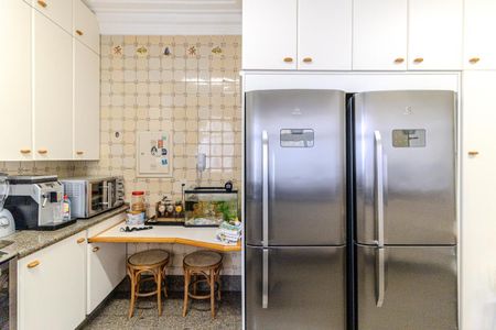 Apartamento à venda com 380m², 2 quartos e 2 vagasCozinha 2