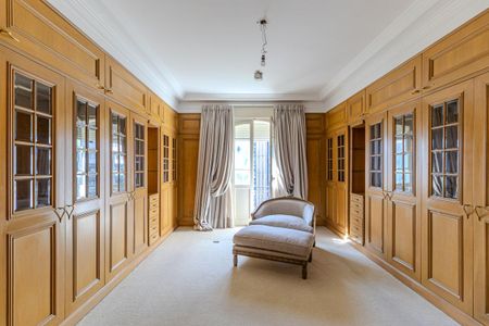 Apartamento à venda com 380m², 2 quartos e 2 vagasCloset da Suíte 2