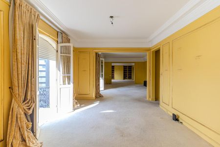 Apartamento à venda com 380m², 2 quartos e 2 vagasSala