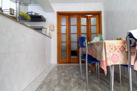 Casa à venda com 300m², 2 quartos e 2 vagas Casa à venda com 300m², 2 quartos e 2 vagasCozinha