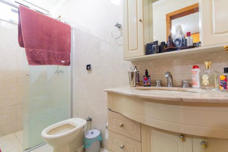 Casa à venda com 300m², 2 quartos e 2 vagas Casa à venda com 300m², 2 quartos e 2 vagasBanheiro 1