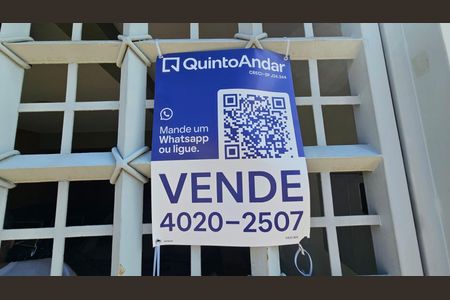 Casa à venda com 300m², 2 quartos e 2 vagas Casa à venda com 300m², 2 quartos e 2 vagasFachada - plaquinha