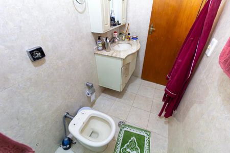 Casa à venda com 300m², 2 quartos e 2 vagas Casa à venda com 300m², 2 quartos e 2 vagasBanheiro 1