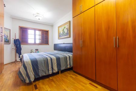 Casa à venda com 300m², 2 quartos e 2 vagas Casa à venda com 300m², 2 quartos e 2 vagasQuarto 2