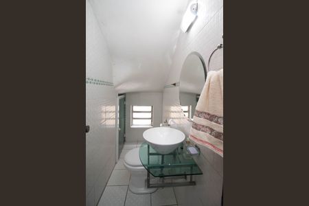 Casa à venda com 203m², 3 quartos e 2 vagas Casa à venda com 203m², 3 quartos e 2 vagasLavabo