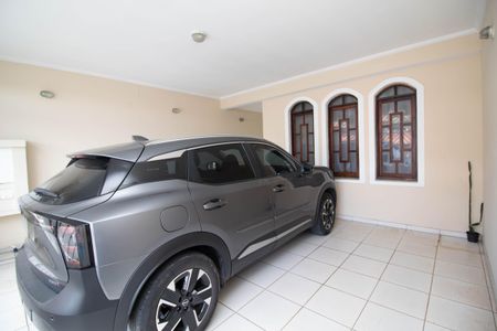 Casa à venda com 203m², 3 quartos e 2 vagas Casa à venda com 203m², 3 quartos e 2 vagasGaragem
