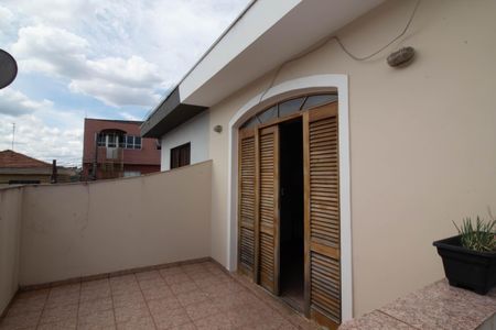 Casa à venda com 203m², 3 quartos e 2 vagas Casa à venda com 203m², 3 quartos e 2 vagasVaranda -Quarto 3