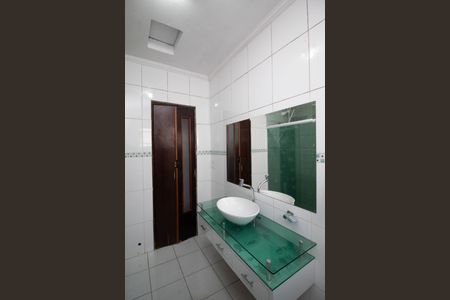 Casa à venda com 203m², 3 quartos e 2 vagas Casa à venda com 203m², 3 quartos e 2 vagasBanheiro 1
