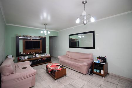 Casa à venda com 203m², 3 quartos e 2 vagas Casa à venda com 203m², 3 quartos e 2 vagasSala