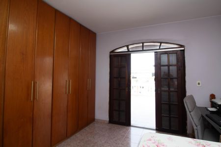 Casa à venda com 203m², 3 quartos e 2 vagas Casa à venda com 203m², 3 quartos e 2 vagasQuarto 1