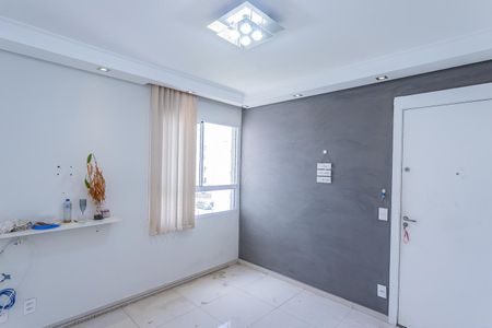 Sala de apartamento para alugar com 2 quartos, 45m² em Parque Taipas, São Paulo