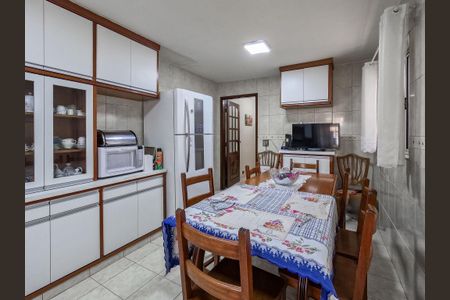 Casa à venda com 200m², 3 quartos e 2 vagas