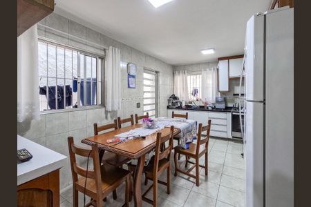 Casa à venda com 200m², 3 quartos e 2 vagas