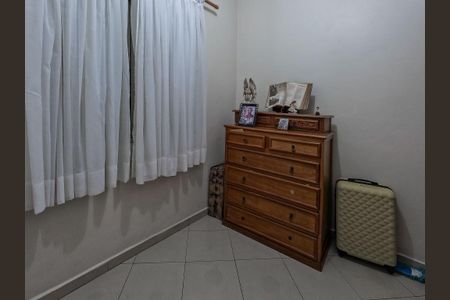 Casa à venda com 3 quartos, 200m² em Jardim Marisa, São Paulo
