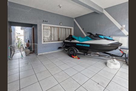 Casa à venda com 200m², 3 quartos e 2 vagas