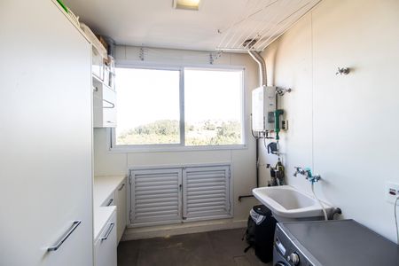 Apartamento à venda com 284m², 3 quartos e 5 vagas Apartamento à venda com 284m², 3 quartos e 5 vagasÁrea de Serviço