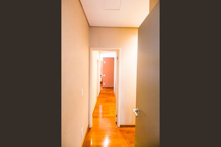 Apartamento à venda com 284m², 3 quartos e 5 vagas Apartamento à venda com 284m², 3 quartos e 5 vagasCorredor
