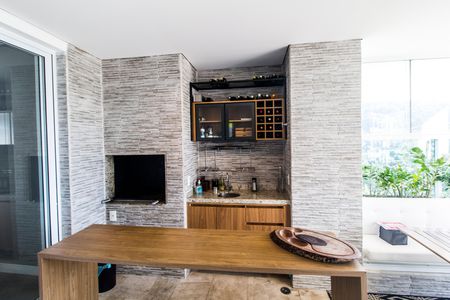 Apartamento à venda com 284m², 3 quartos e 5 vagas Apartamento à venda com 284m², 3 quartos e 5 vagasÁrea gourmet