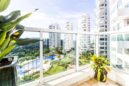 Apartamento à venda com 284m², 3 quartos e 5 vagas Apartamento à venda com 284m², 3 quartos e 5 vagasVaranda