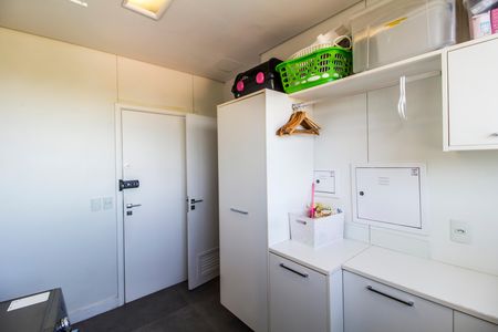 Apartamento à venda com 284m², 3 quartos e 5 vagas Apartamento à venda com 284m², 3 quartos e 5 vagasÁrea de Serviço