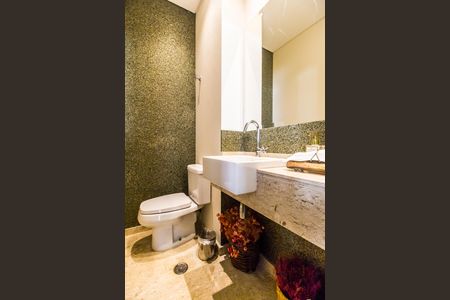 Apartamento à venda com 284m², 3 quartos e 5 vagas Apartamento à venda com 284m², 3 quartos e 5 vagasLavabo