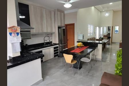 Casa à venda com 151m², 3 quartos e 3 vagas Casa à venda com 151m², 3 quartos e 3 vagasFoto 04