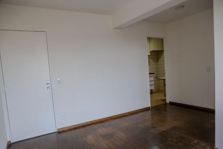 Apartamento à venda com 62m², 2 quartos e 1 vagaSala